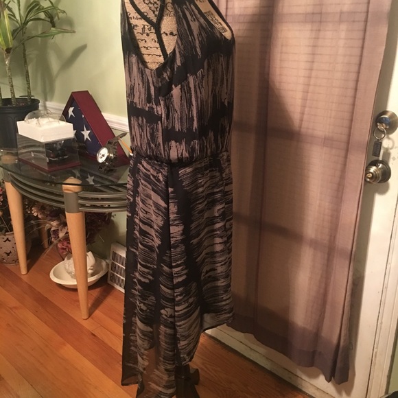 Dress - Picture 5 of 6